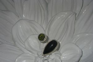 Zilveren ring met Onyx en Zirconia